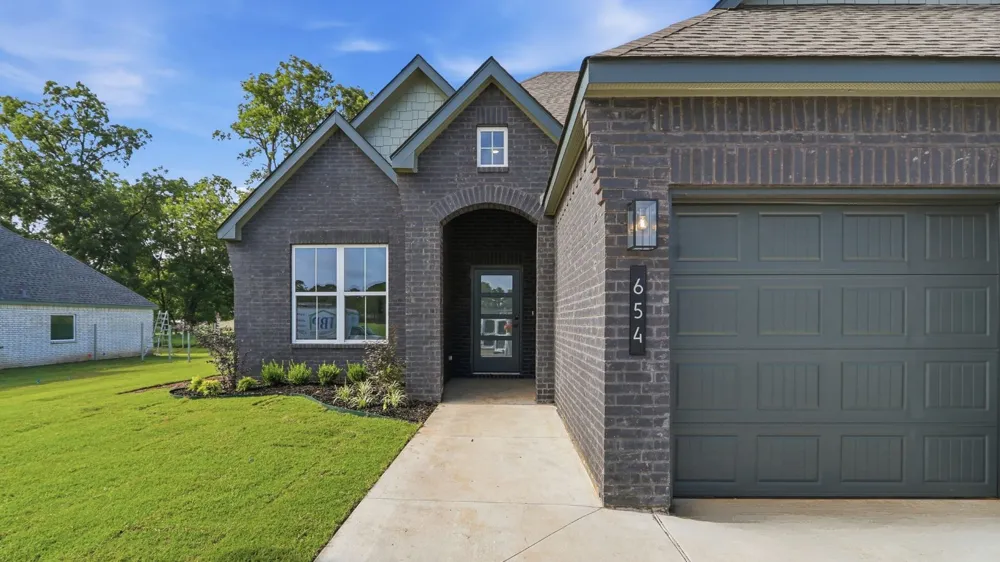 654 W 83rd Street S Tulsa, OK 74132