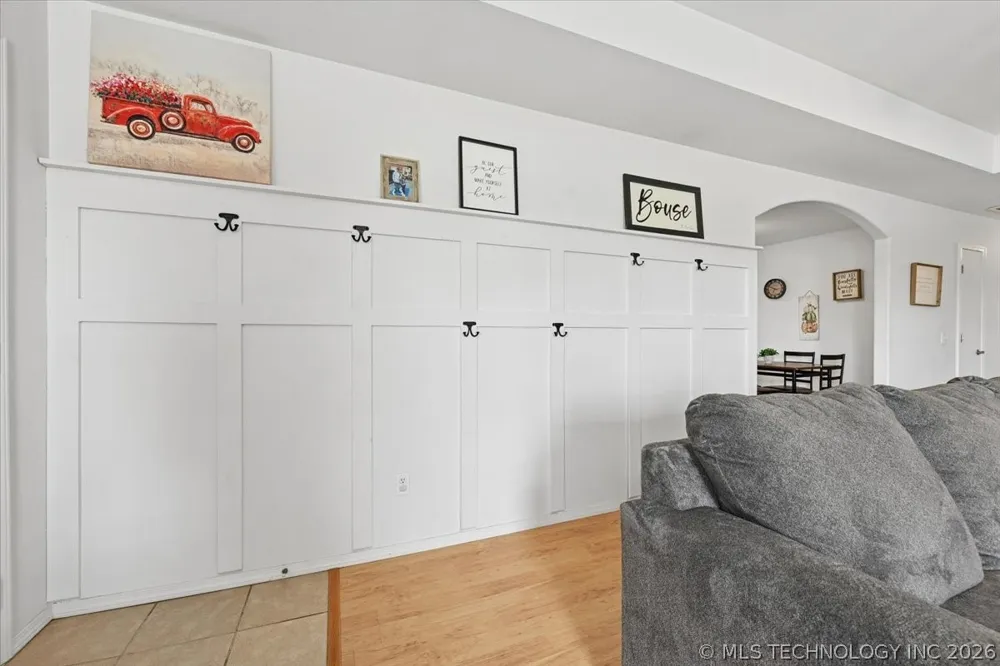 63 W Fairlane Drive Sapulpa, OK 74066
