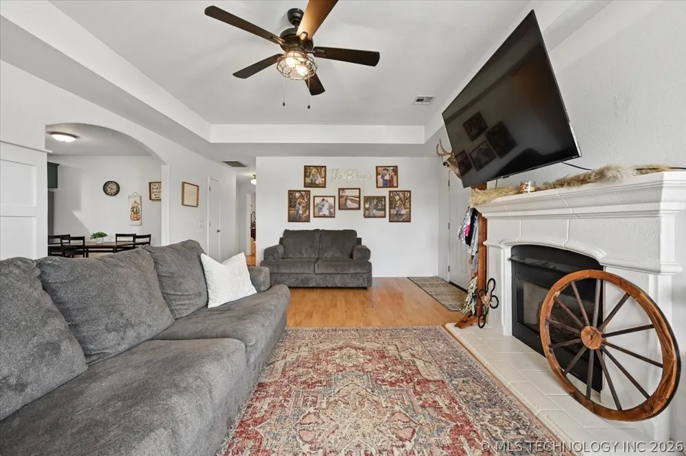 63 W Fairlane Drive Sapulpa, OK 74066