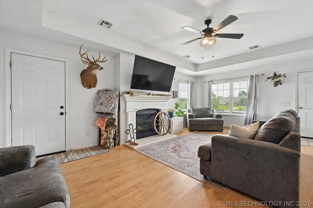 63 W Fairlane Drive Sapulpa, OK 74066