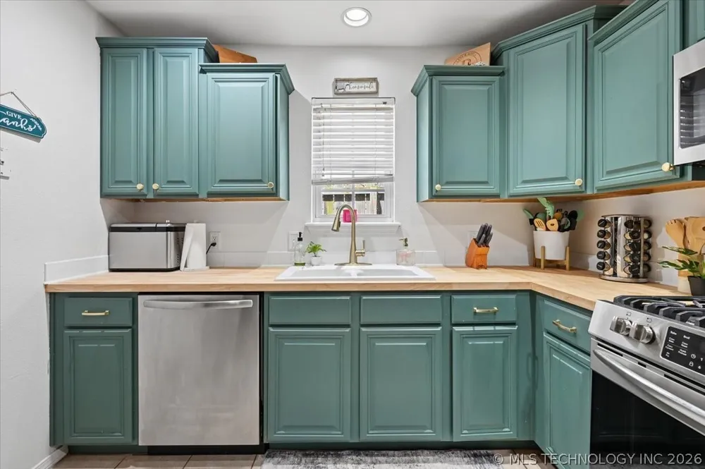 63 W Fairlane Drive Sapulpa, OK 74066