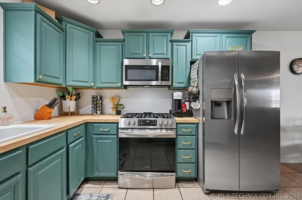 63 W Fairlane Drive Sapulpa, OK 74066