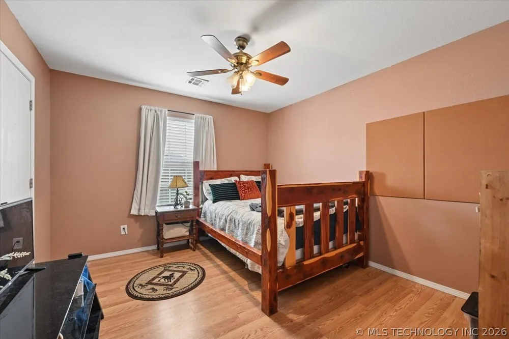 63 W Fairlane Drive Sapulpa, OK 74066