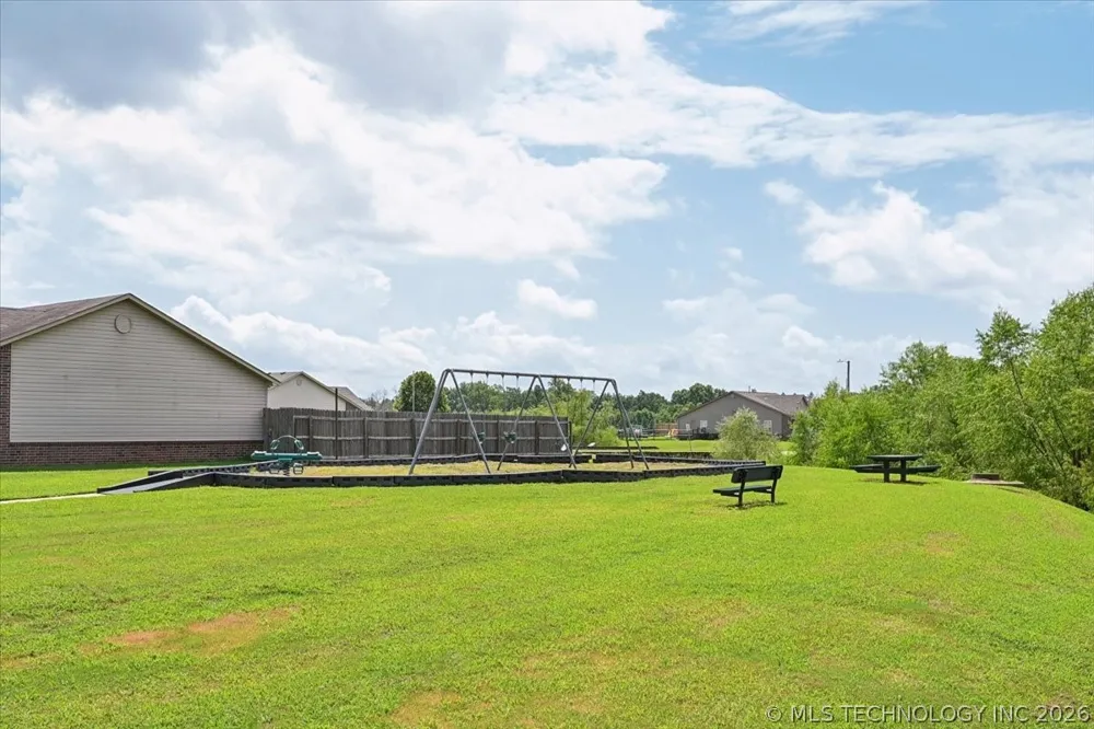 63 W Fairlane Drive Sapulpa, OK 74066