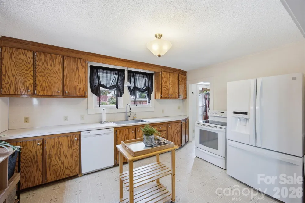 114 York Avenue Kannapolis, NC 28083