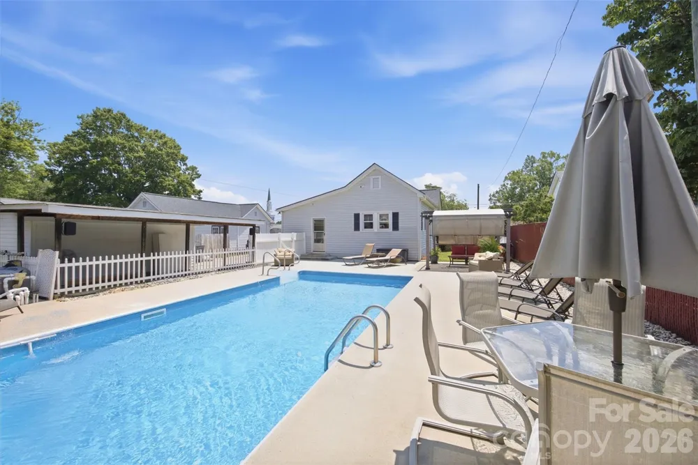 114 York Avenue Kannapolis, NC 28083