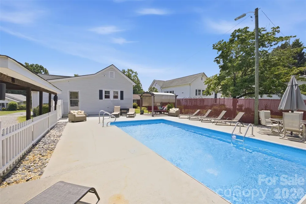 114 York Avenue Kannapolis, NC 28083
