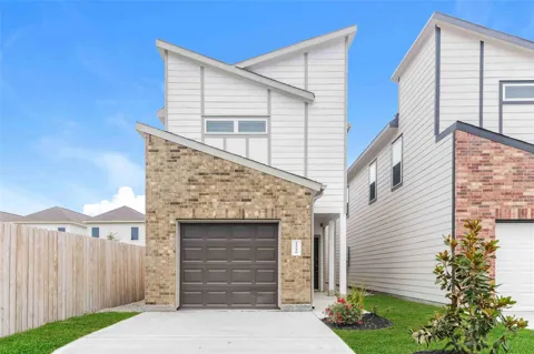 15258 Estrella West