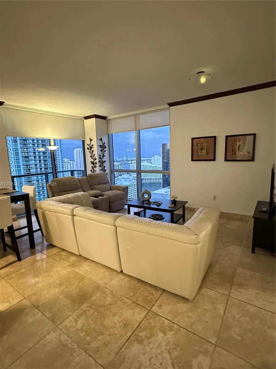 1060 E BRICKELL AV #3001 Miami, FL 33131