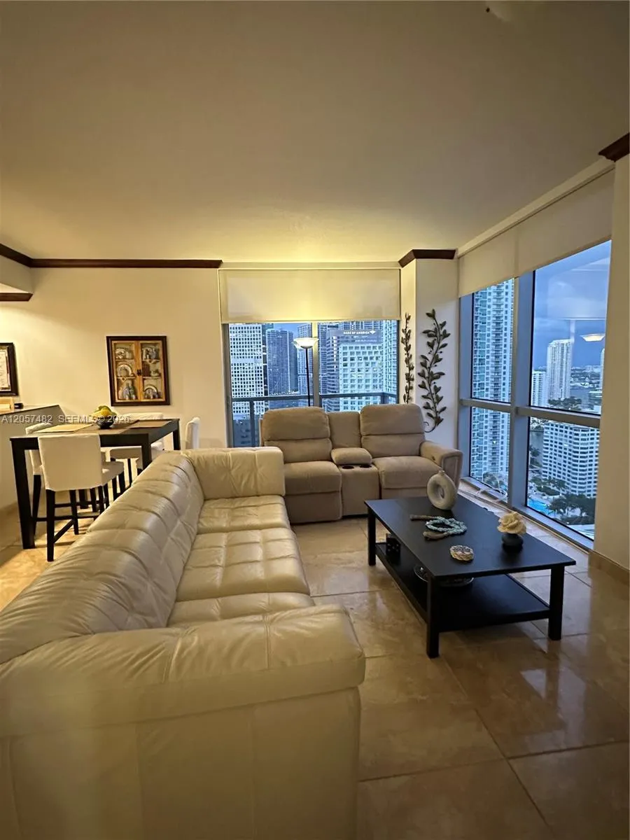 1060 E BRICKELL AV #3001 Miami, FL 33131