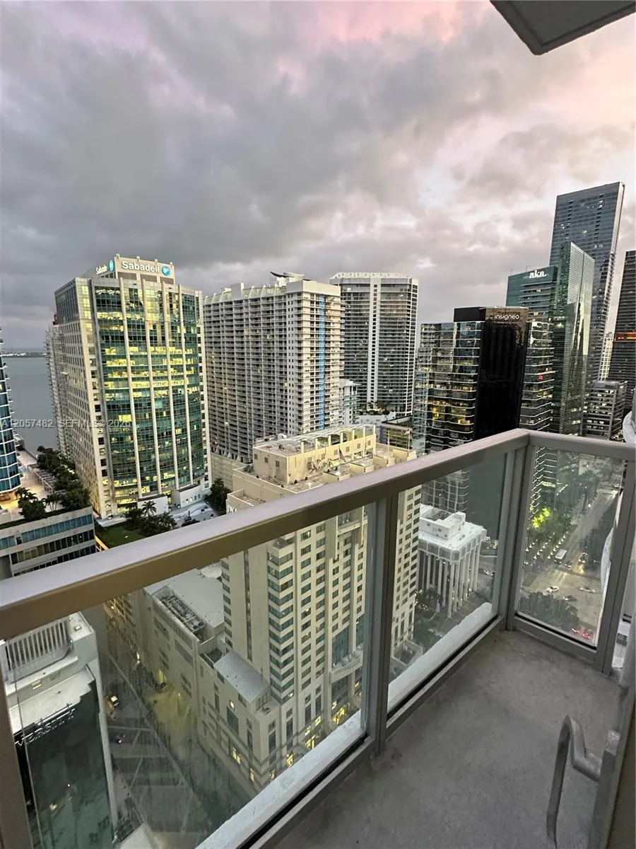 1060 E BRICKELL AV #3001 Miami, FL 33131