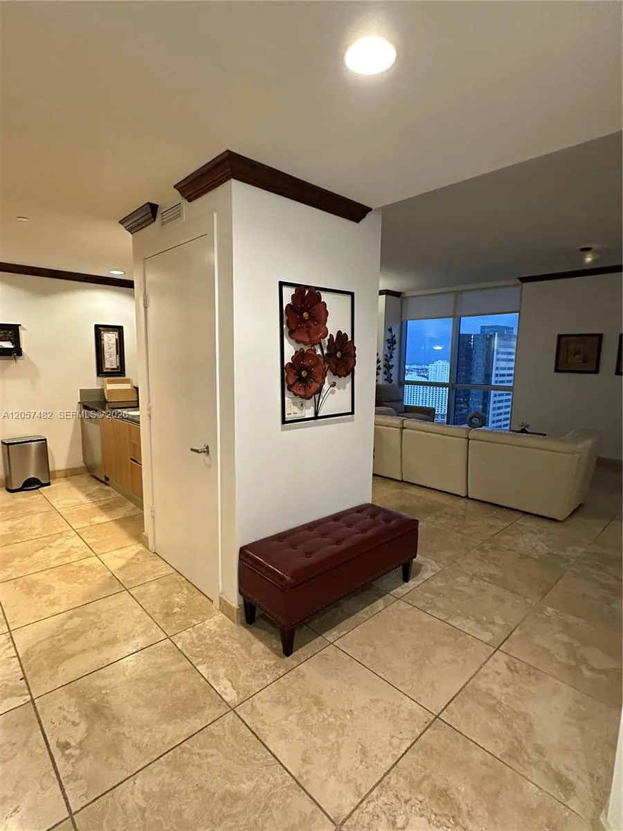 1060 E BRICKELL AV #3001 Miami, FL 33131