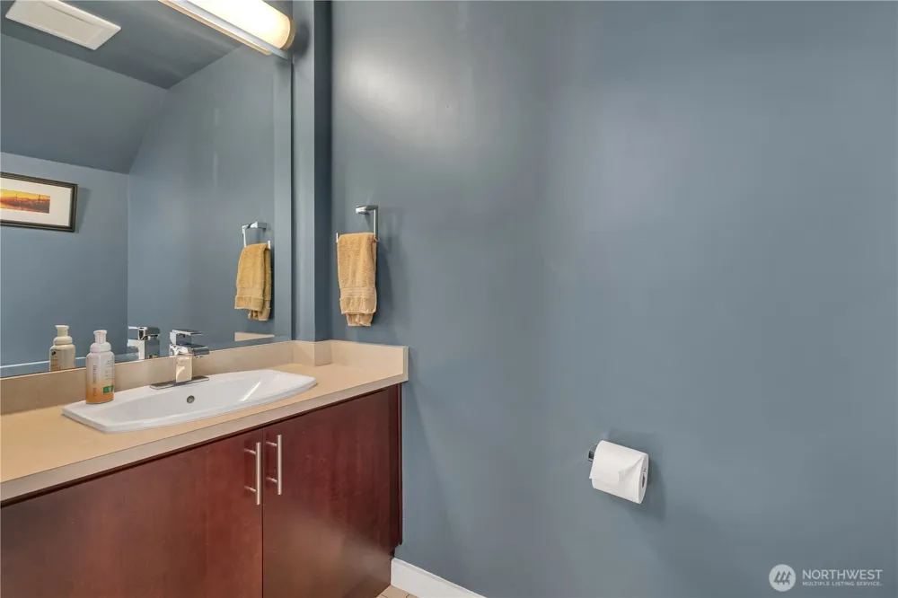 15100 6th Avenue SW #221 Burien, WA 98166