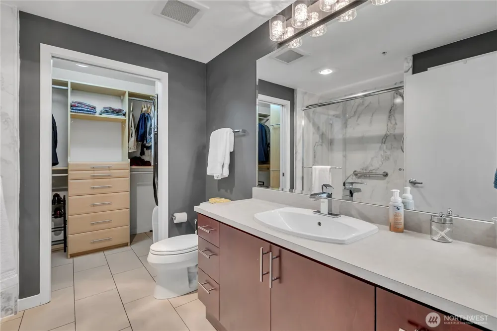 15100 6th Avenue SW #221 Burien, WA 98166