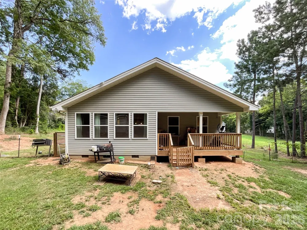 404 White Store Road Wadesboro, NC 28170