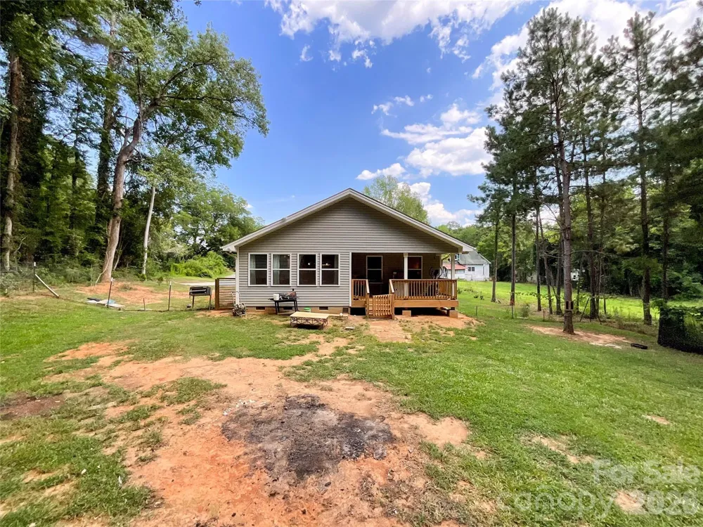 404 White Store Road Wadesboro, NC 28170
