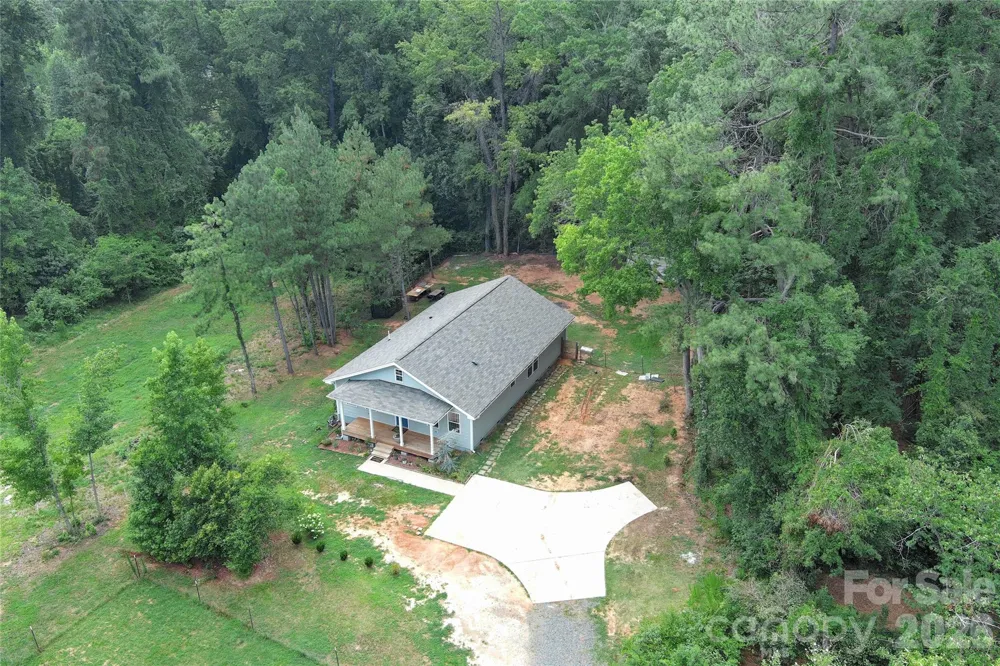404 White Store Road Wadesboro, NC 28170