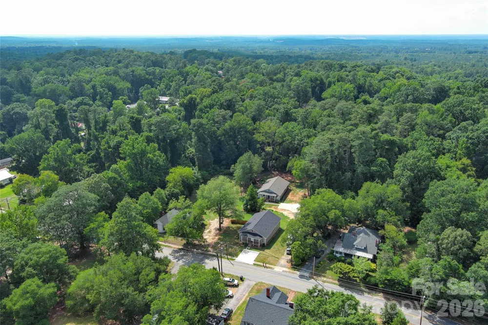 404 White Store Road Wadesboro, NC 28170