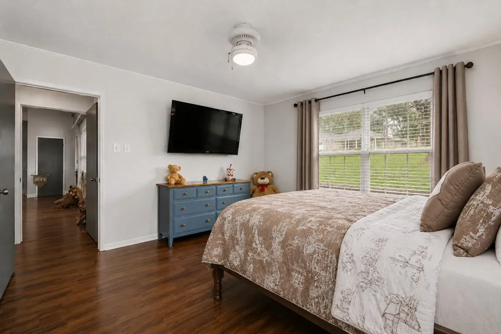1450 Pleasant Valley Drive Huntsville, TX 77340