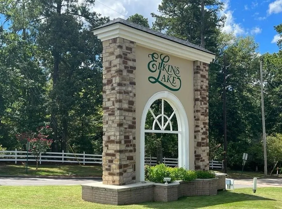 1450 Pleasant Valley Drive Huntsville, TX 77340