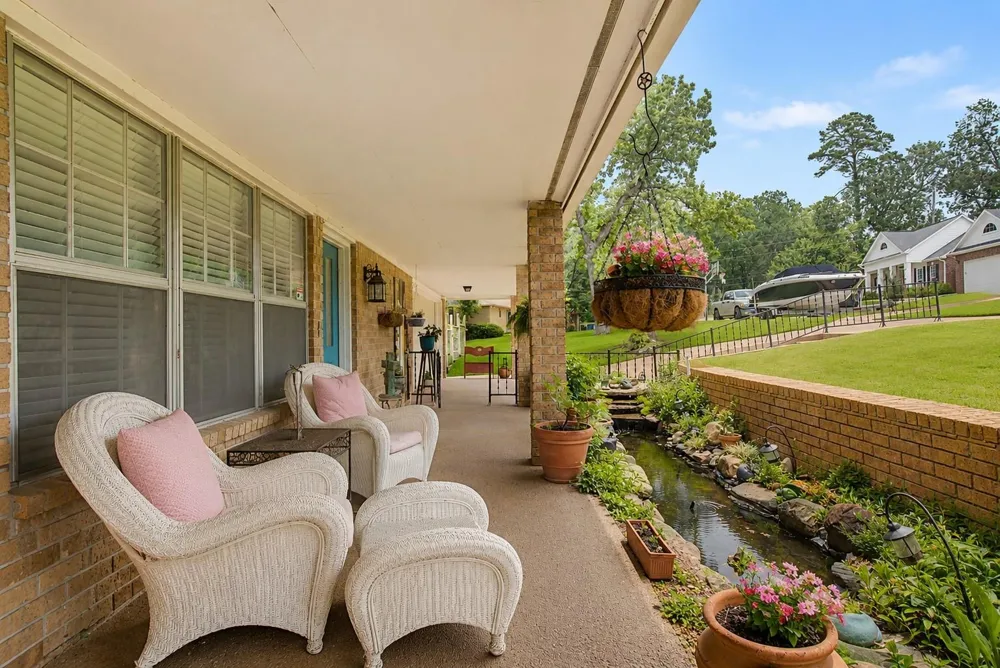 1450 Pleasant Valley Drive Huntsville, TX 77340