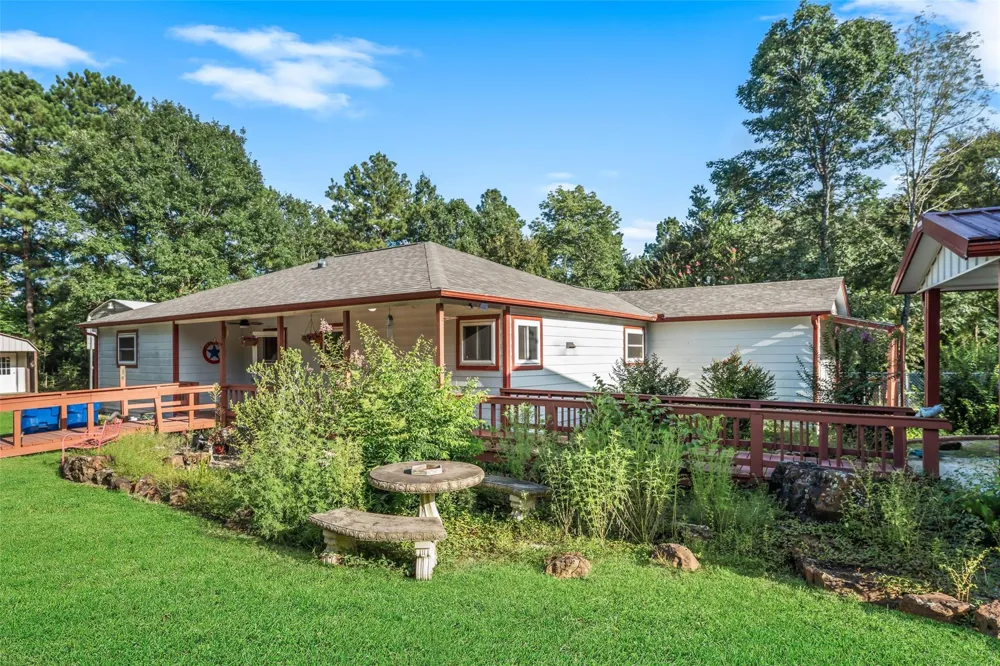 676 Milner Road Livingston, TX 77351