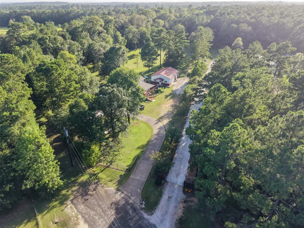 676 Milner Road Livingston, TX 77351