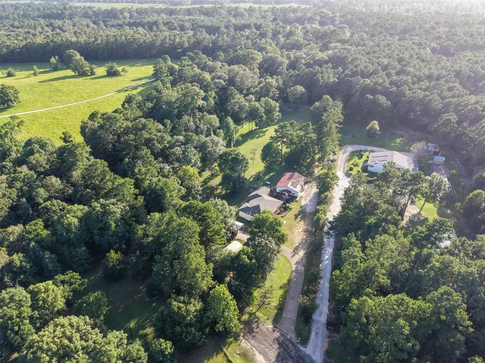676 Milner Road Livingston, TX 77351