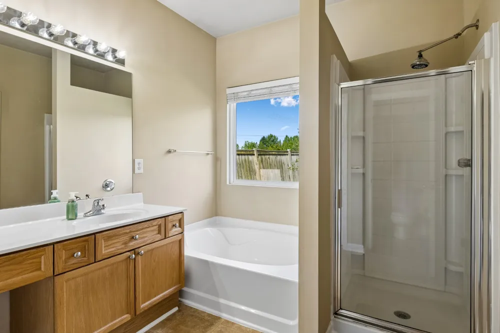 1008 Riverspring Dr Nashville, TN 37221