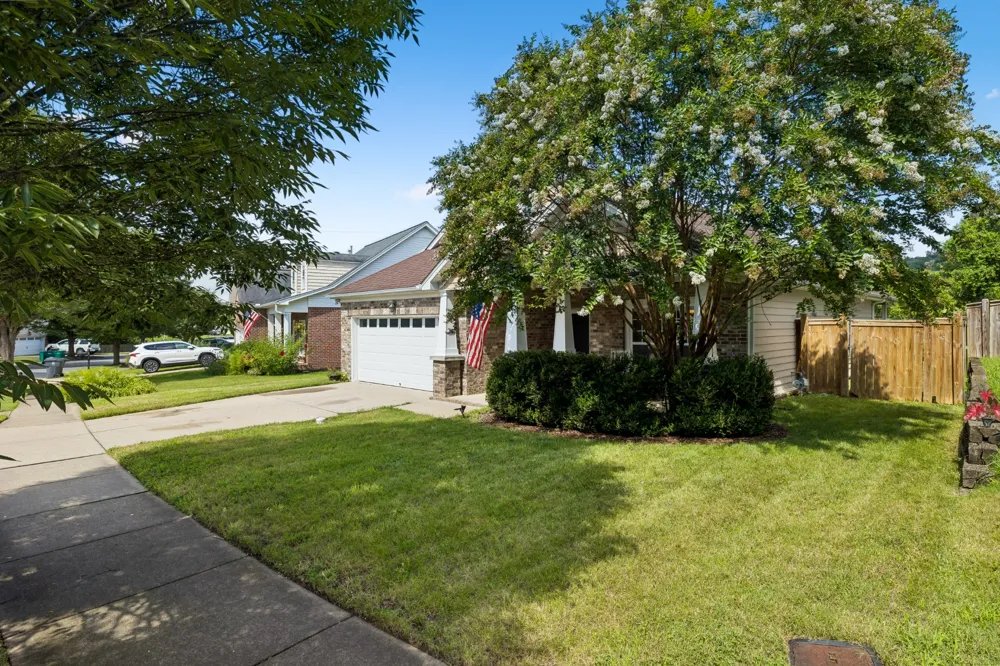 1008 Riverspring Dr Nashville, TN 37221
