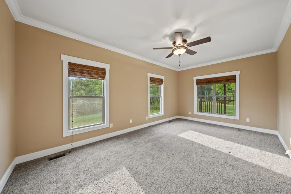128 Leath Ln Bethpage, TN 37022