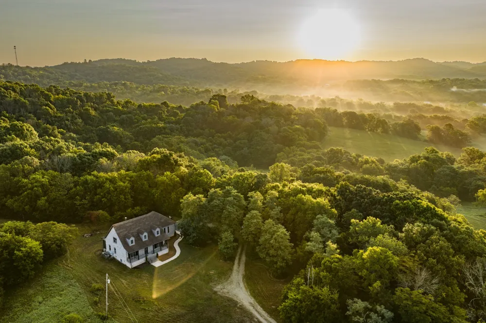 128 Leath Ln Bethpage, TN 37022