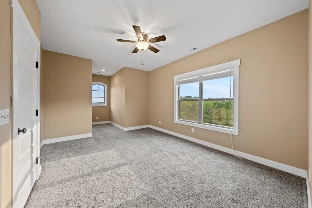 128 Leath Ln Bethpage, TN 37022