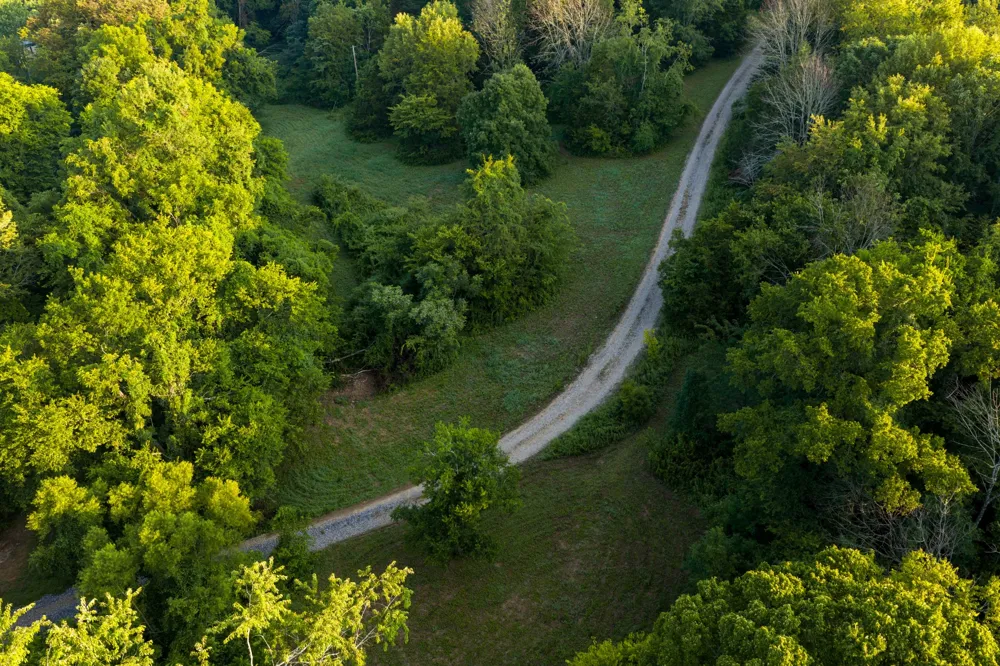 128 Leath Ln Bethpage, TN 37022