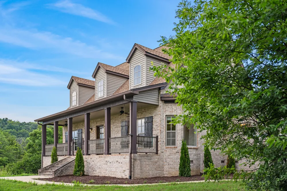 128 Leath Ln Bethpage, TN 37022