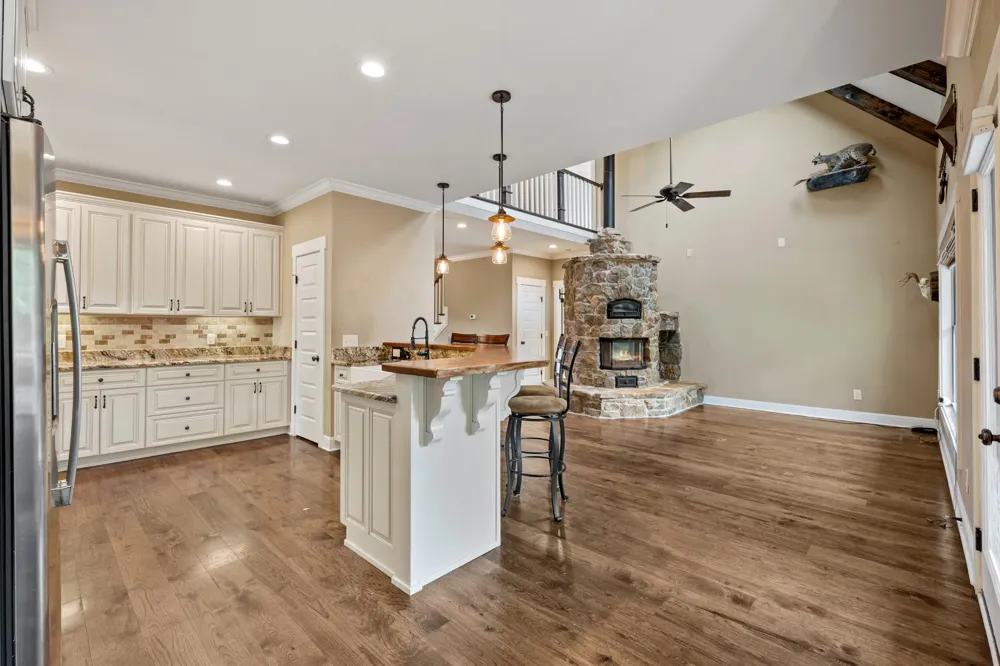 128 Leath Ln Bethpage, TN 37022