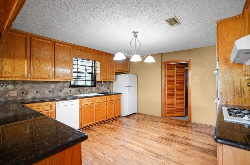 22855 E Martin Drive Porter, TX 77365