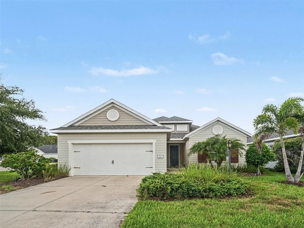 7521 RIDGELAKE CIRCLE Bradenton, FL 34203