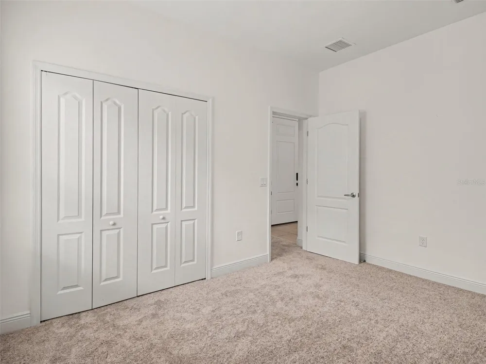 7521 RIDGELAKE CIRCLE Bradenton, FL 34203