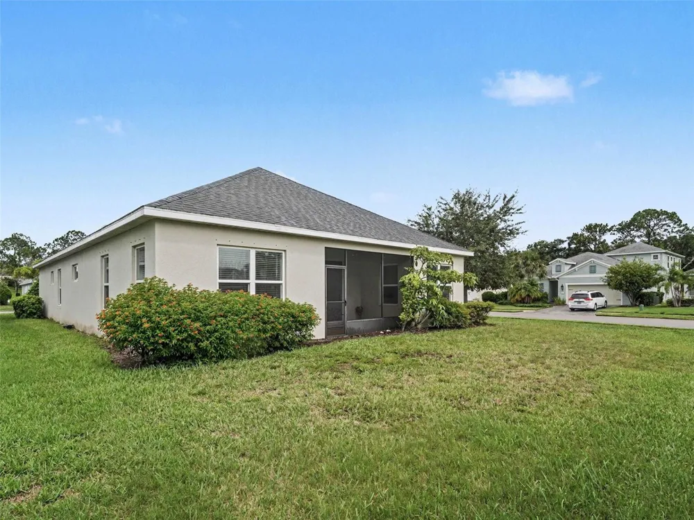 7521 RIDGELAKE CIRCLE Bradenton, FL 34203