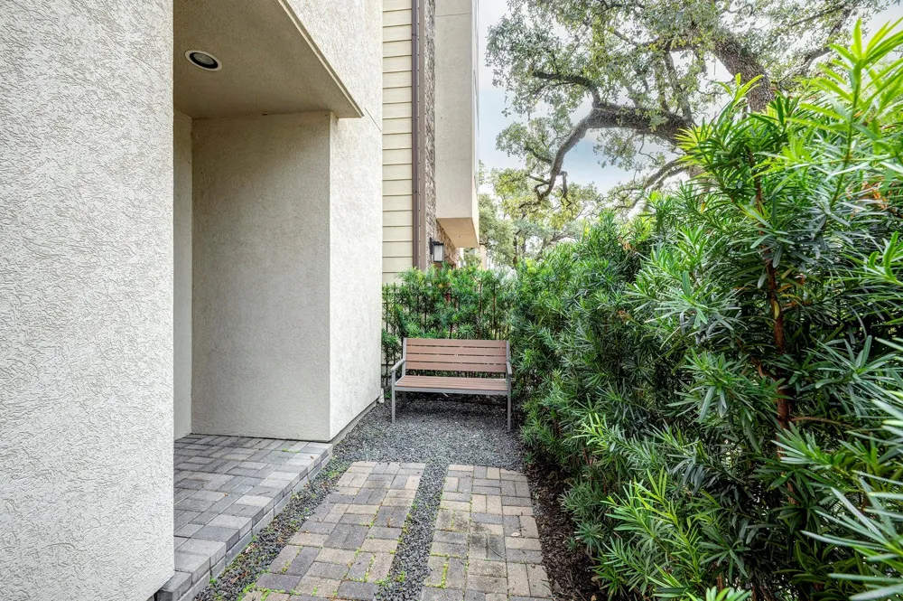 2717 Mason Street Houston, TX 77006