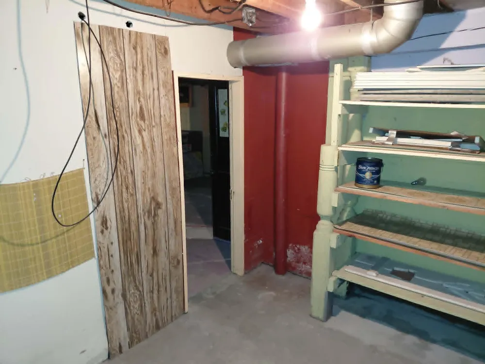 307 6th Street Manistee, MI 49660