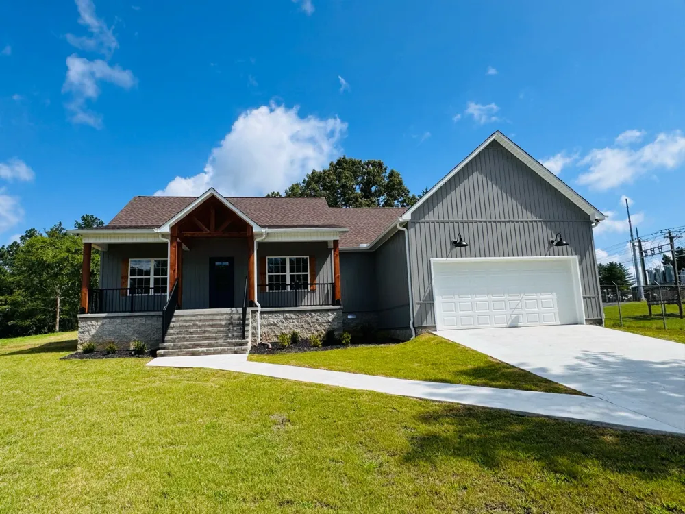 58 Hall St Lexington, TN 38351