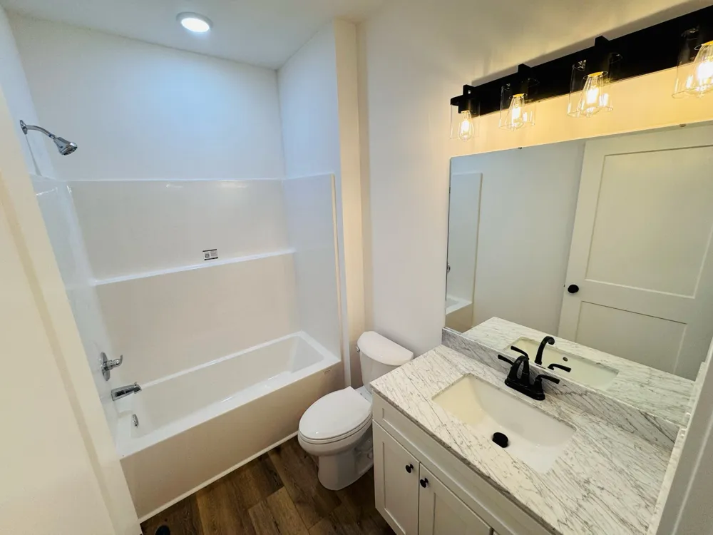 58 Hall St Lexington, TN 38351