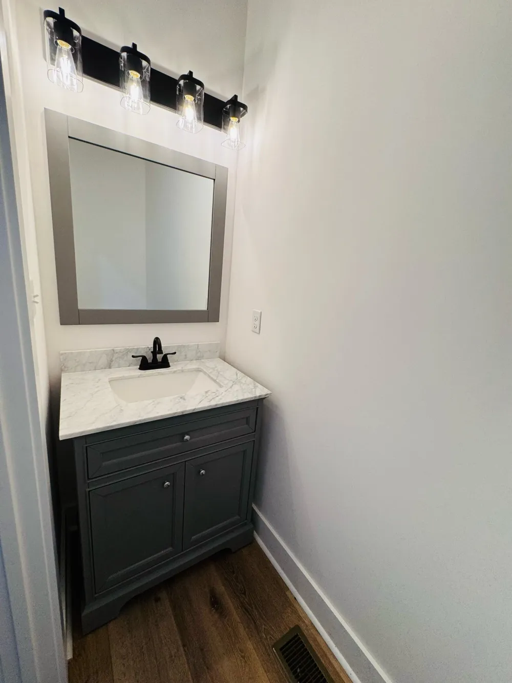 58 Hall St Lexington, TN 38351