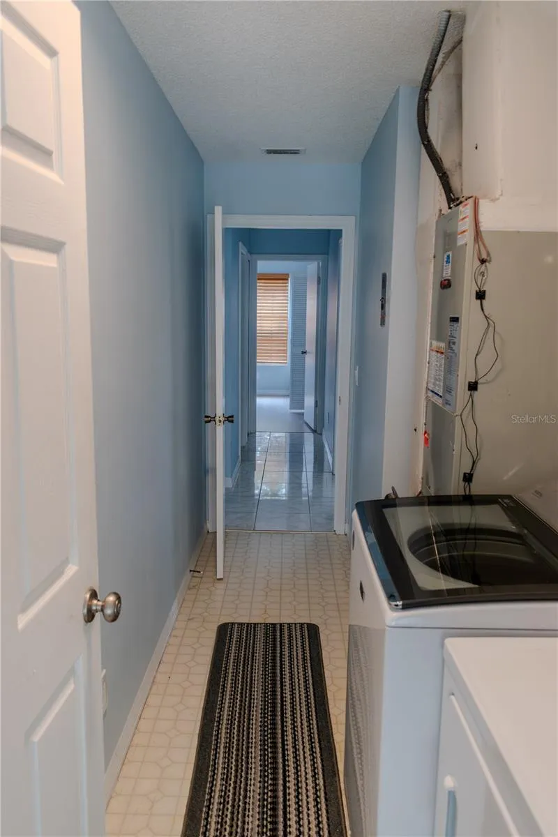 9901 ALOMA BEND LANE Oviedo, FL 32765