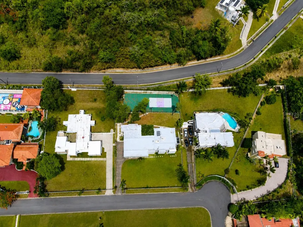 B7 CALLE INDUSTRIA Caguas, PR 00725