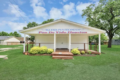 810 Lucky Street