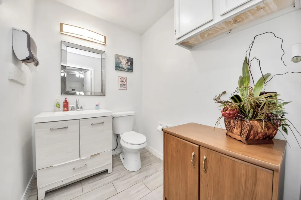 810 Lucky Street Houston, TX 77088