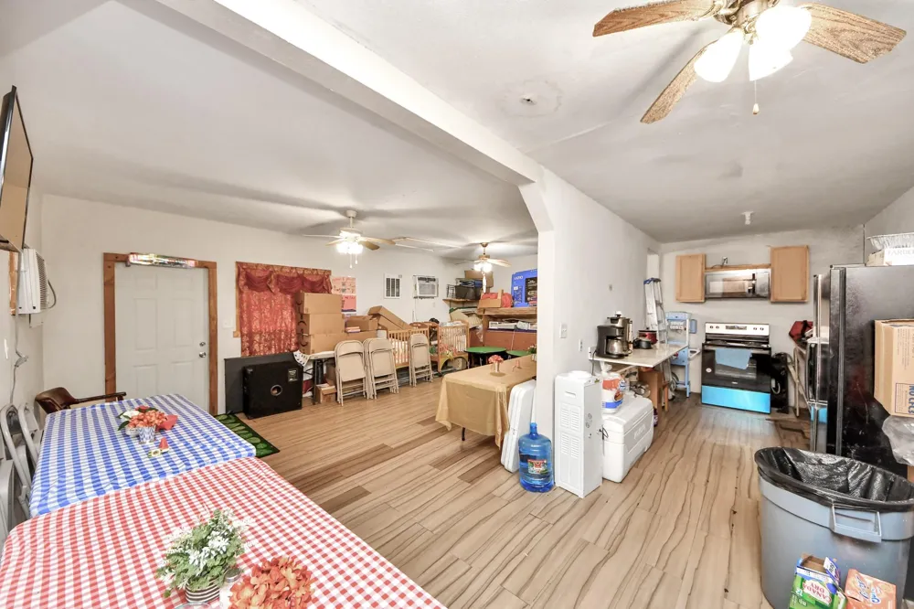 810 Lucky Street Houston, TX 77088